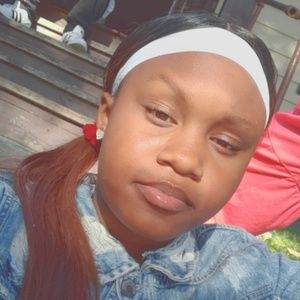 Meet your Posher, Shalayla